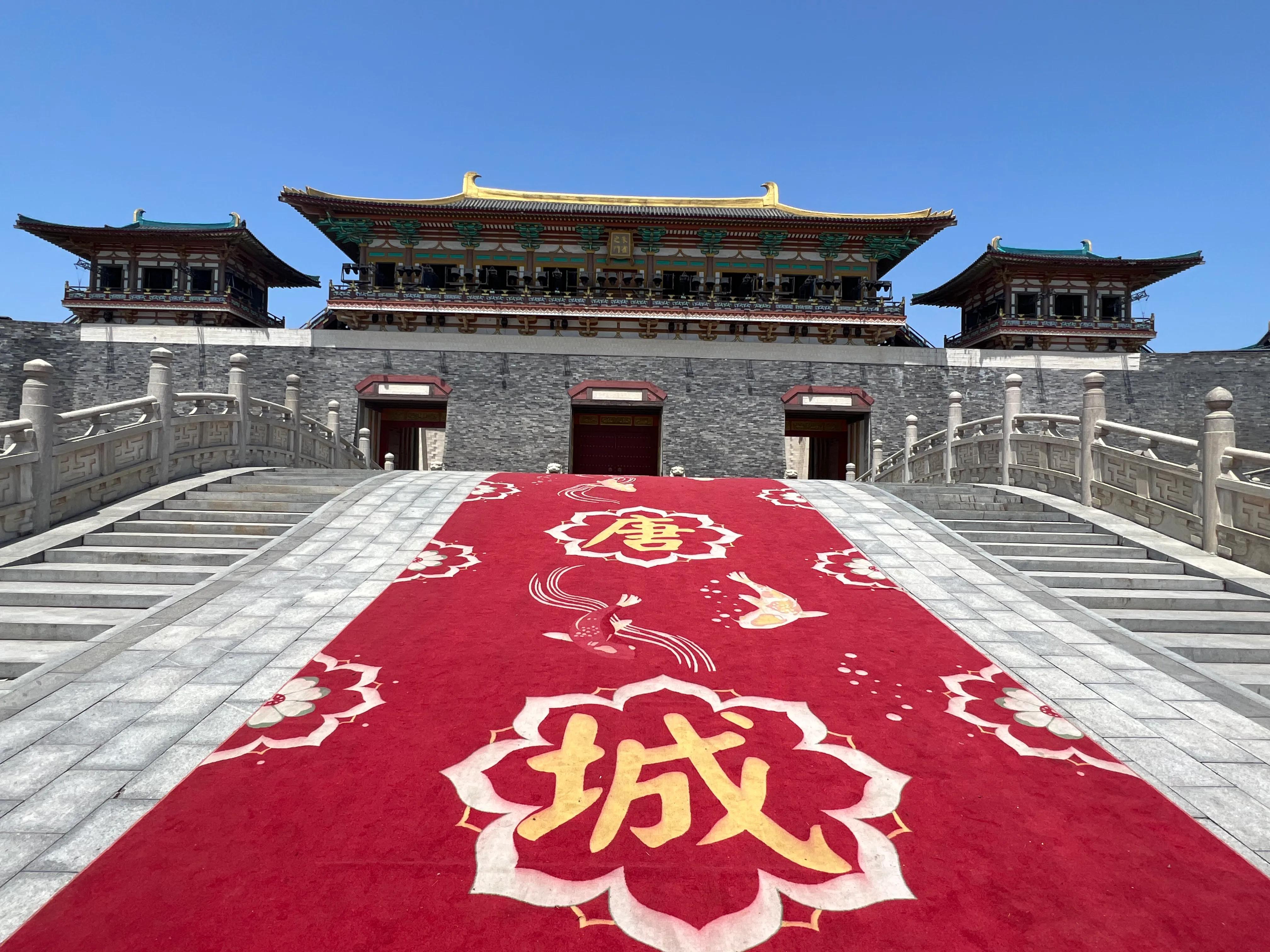 看大唐盛世就来襄阳唐城,襄阳唐城和西安大唐不夜城对比