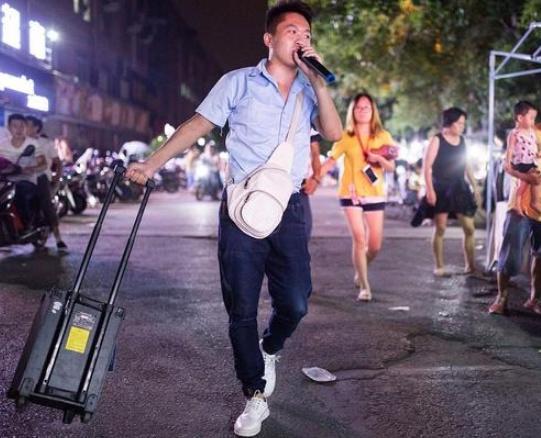 杨坤从巅峰到谷底的人生转折,杨坤成名成长之路