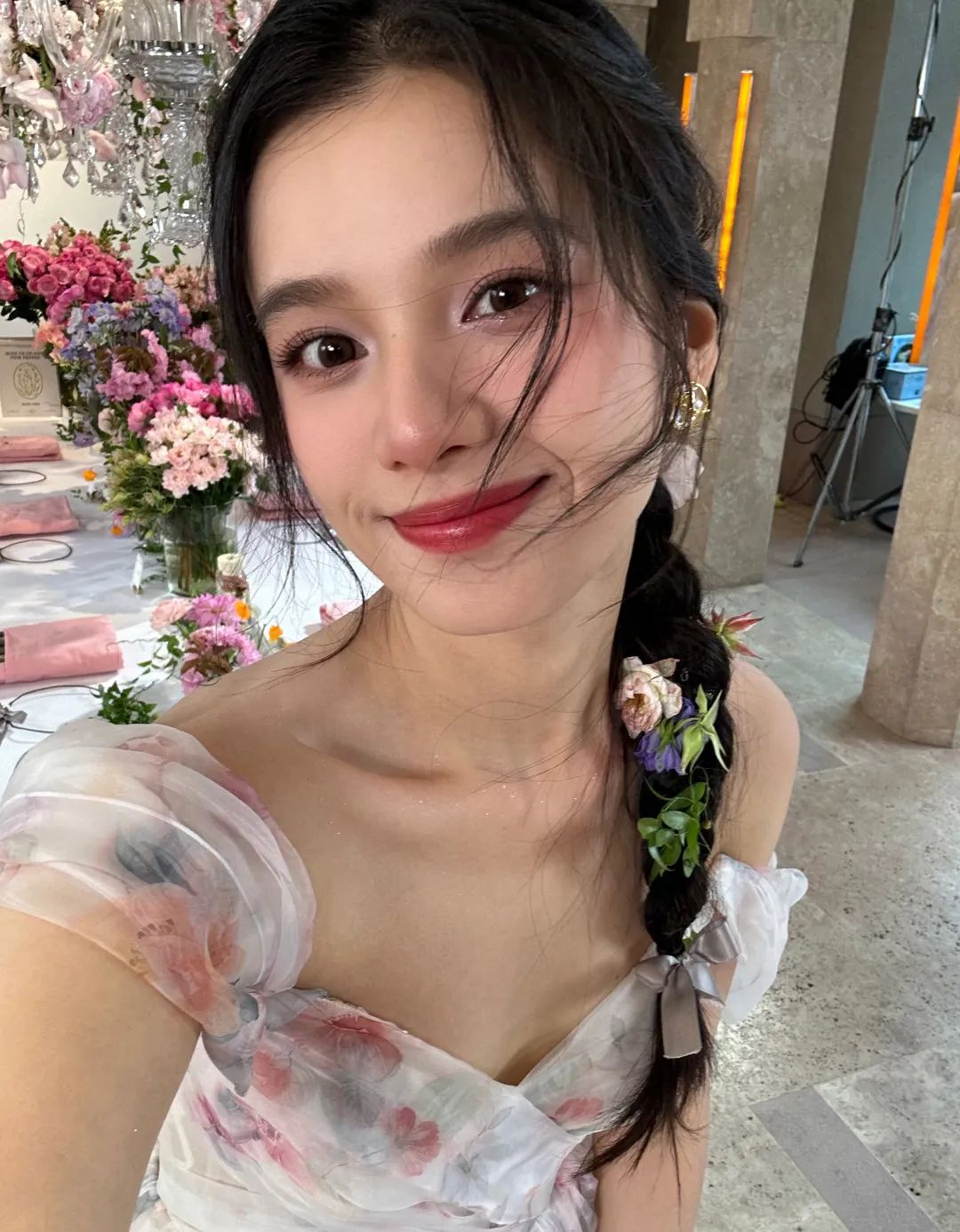 女明星发型打理教程,女明星发型蓬松定型