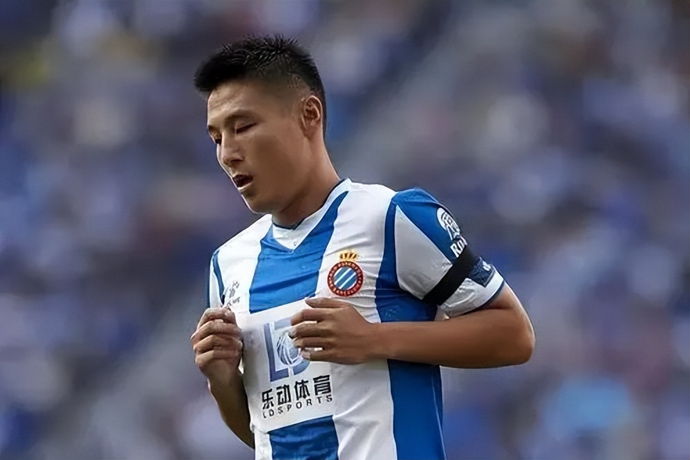 上堵下掐中间宠，中国足球之路被完全堵死了，真没希望了