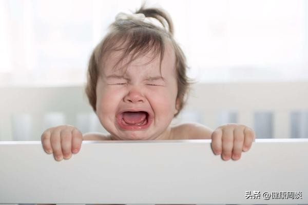 什么原因容易患上腹股沟疝气,小儿患上疝气有哪些症状呢