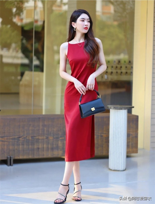 肩宽个矮扬长避短,肩宽小个子怎么扬长避短秋冬