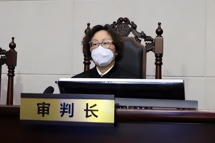 男子疫情期间诈骗了被抓,疫情期间口罩诈骗男子获刑四年