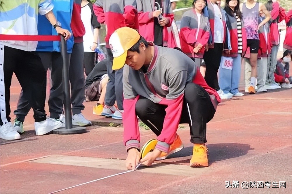 西安博雅艺术职业高中舞蹈比赛,西安博雅艺术职业高中体育生