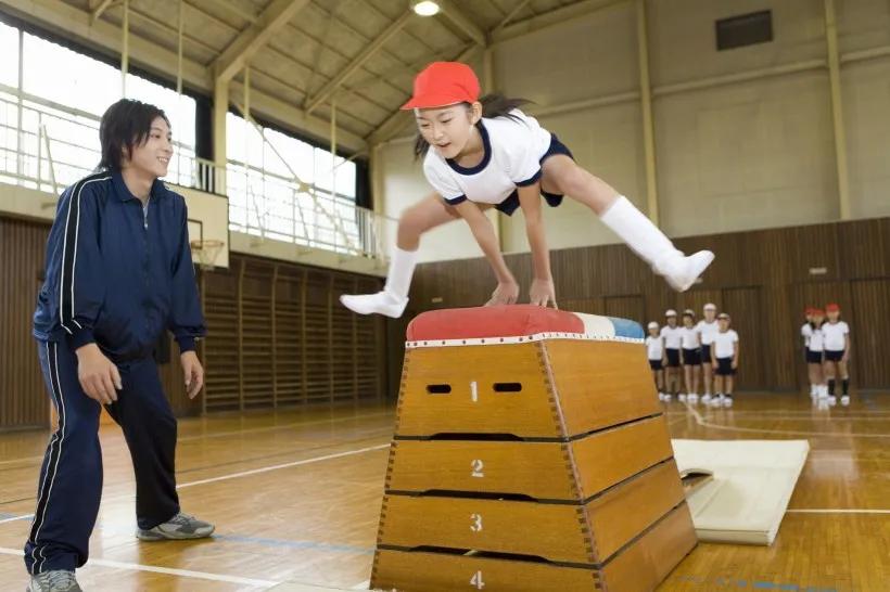 体育课简短导入语,体育课激励学生的话语