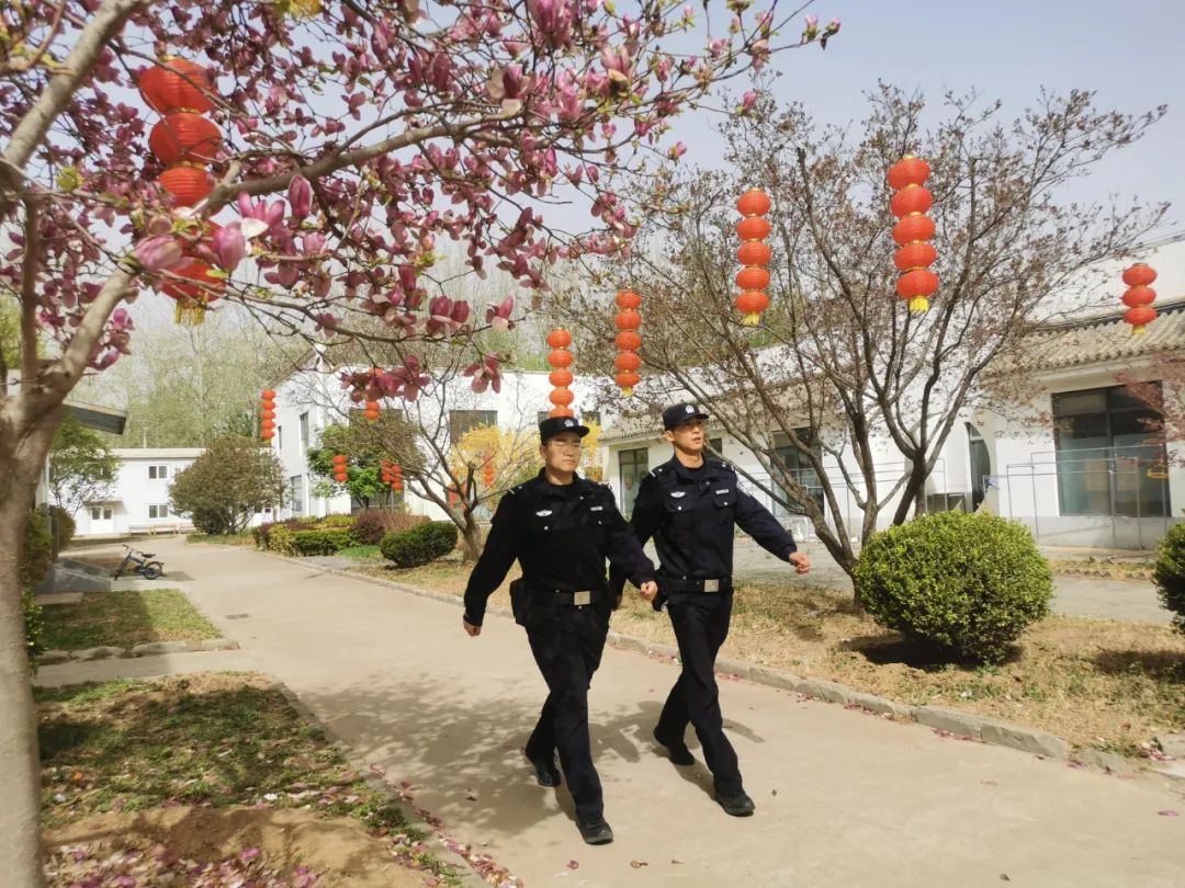 警花表白同为民警的新郎,警花燕子电影完整版