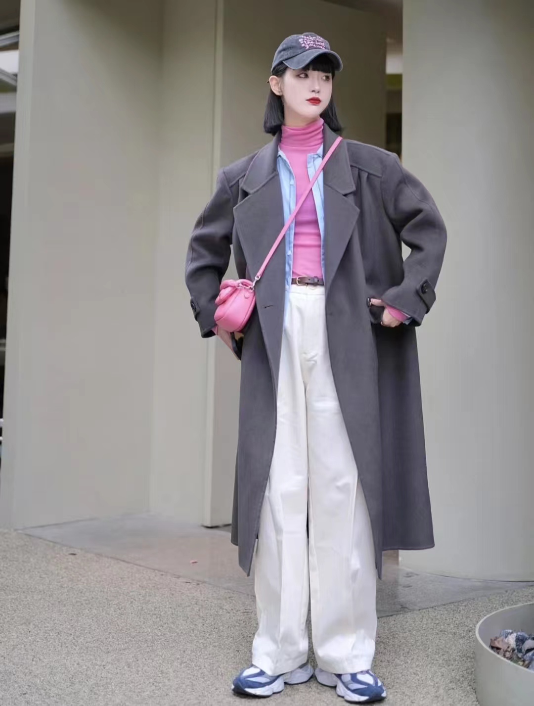 白色大衣里面搭配什么颜色显高级,17-20岁女气质大衣