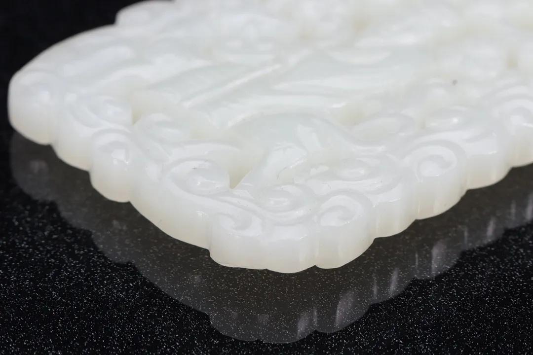 老玉镂空寿字玉佩值钱吗,和田玉青玉福禄寿牌