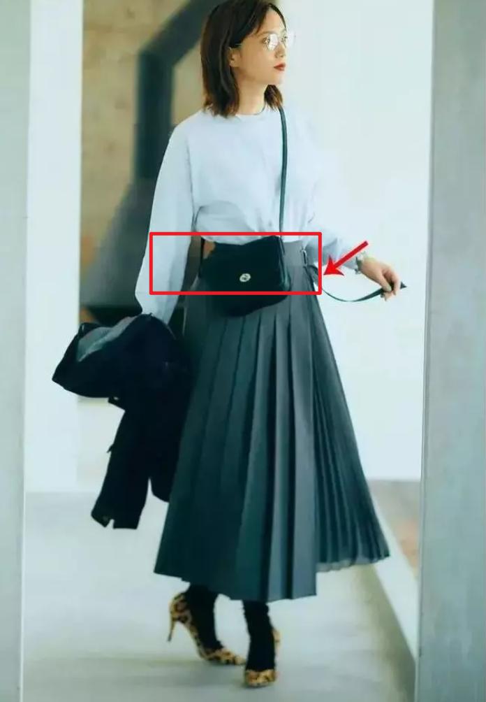 什么样的百褶裙最好看秋冬季,百褶裙适合多大的年龄穿