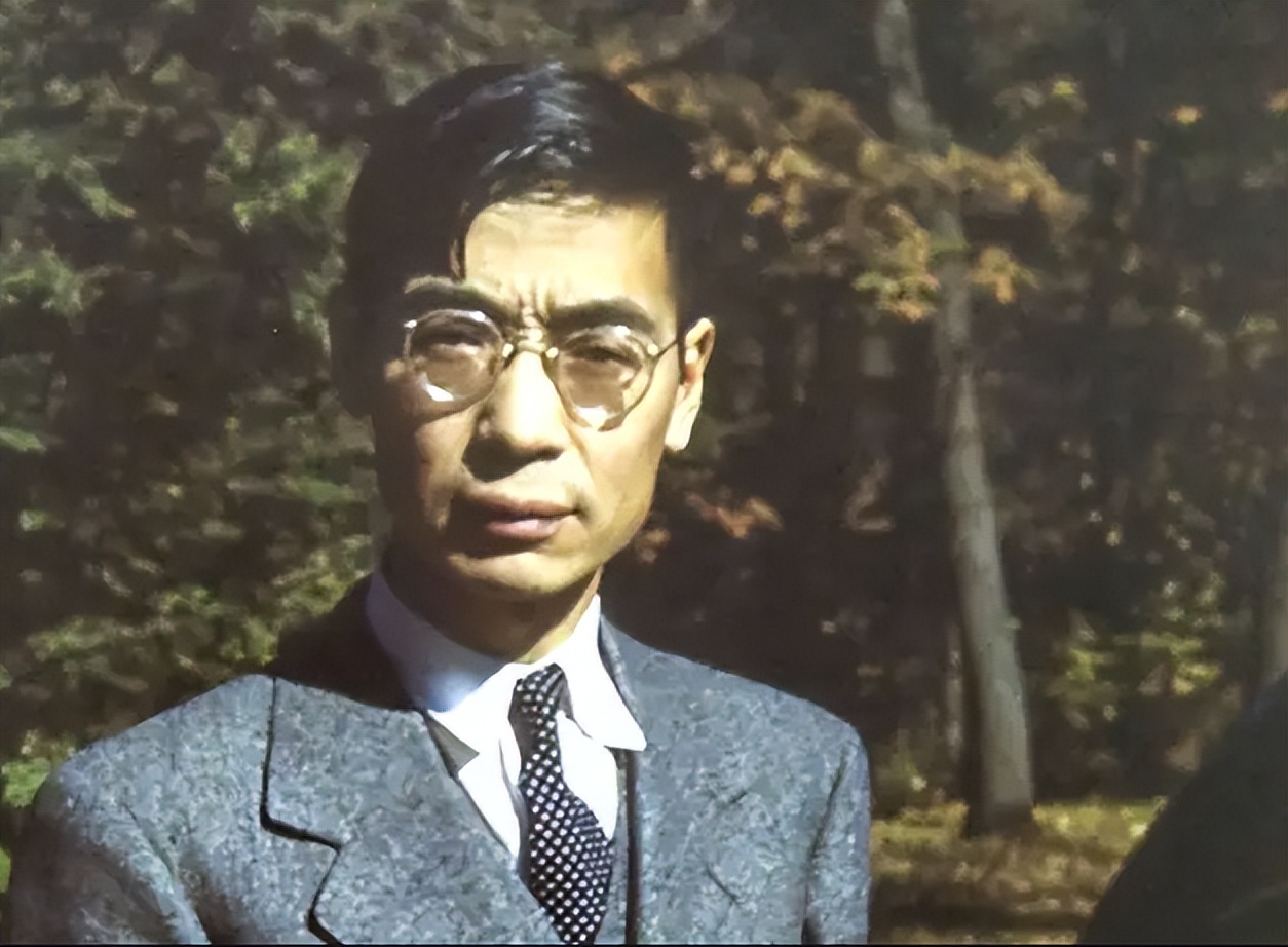 07年钱学森在96岁生日宴上，认出一老人后激动发问：你有几个孩子