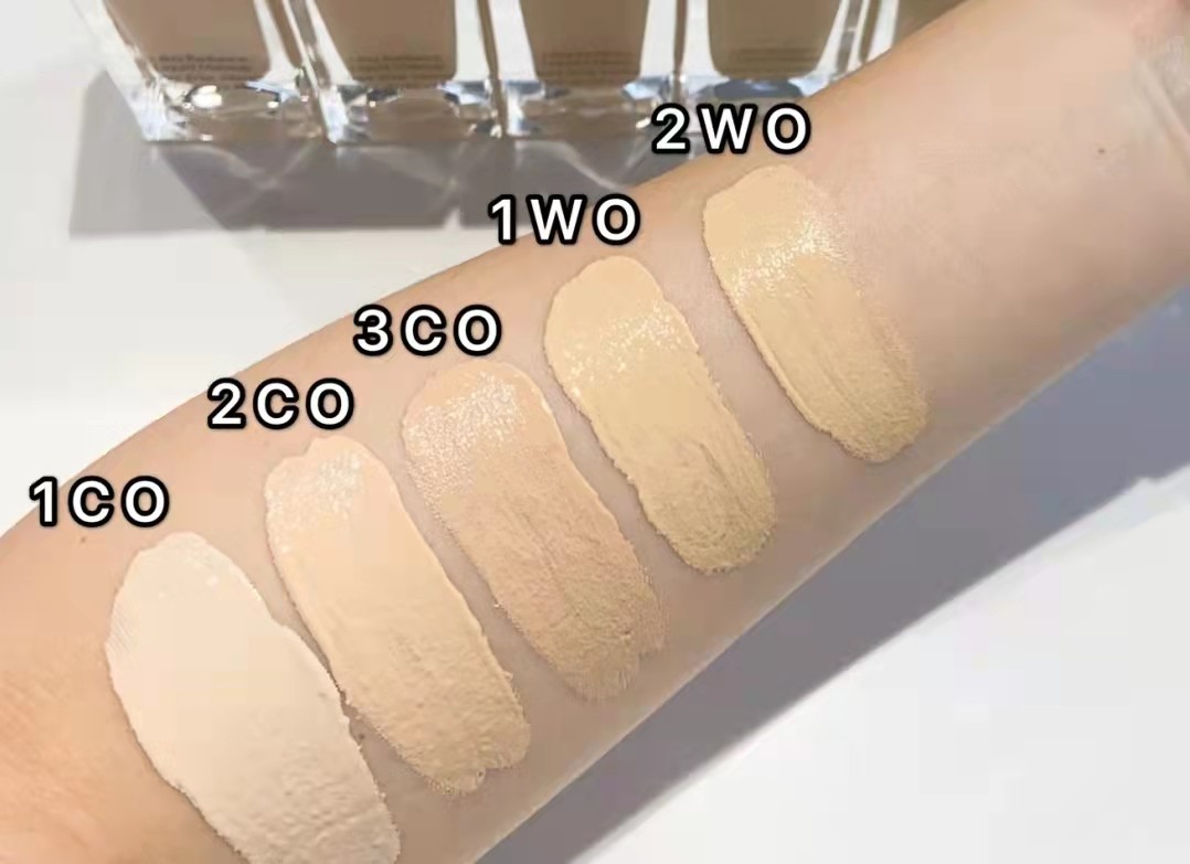 秋冬养肤轻薄水润服帖粉底液,适合干皮秋冬用的大牌粉底液