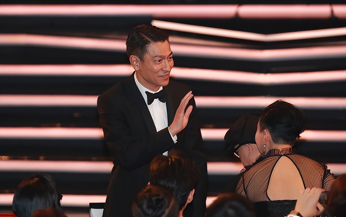 鎷虫墦閲戣鑴氳俯閾惰瑙嗛,濮滄稕鏋椾繆鏉板垬寰峰崕