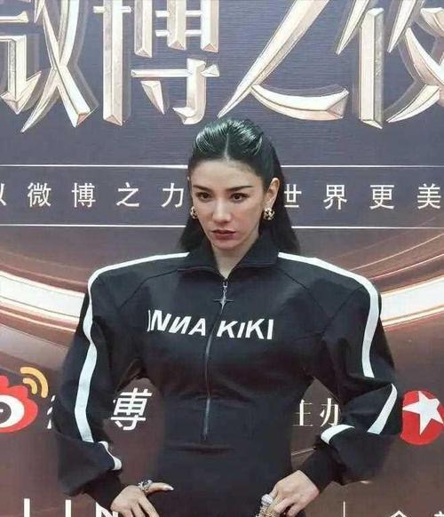 5岁萌娃kimi近照,林志颖和儿子kimi小时候照片对比