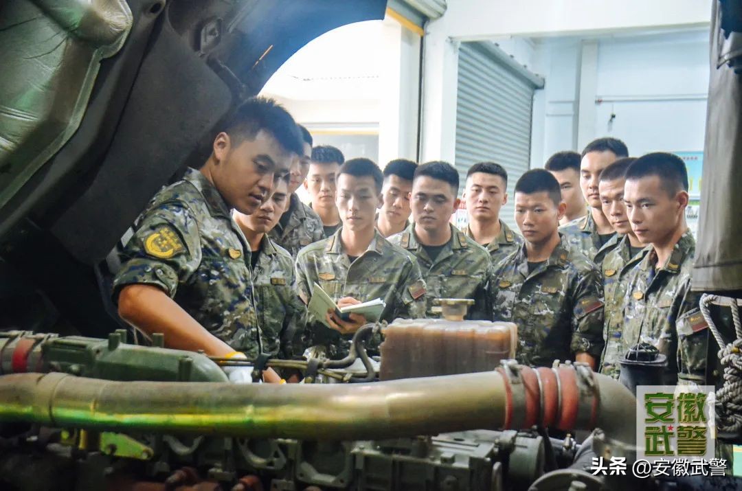 看懂钢铁是怎样炼成,钢铁军医