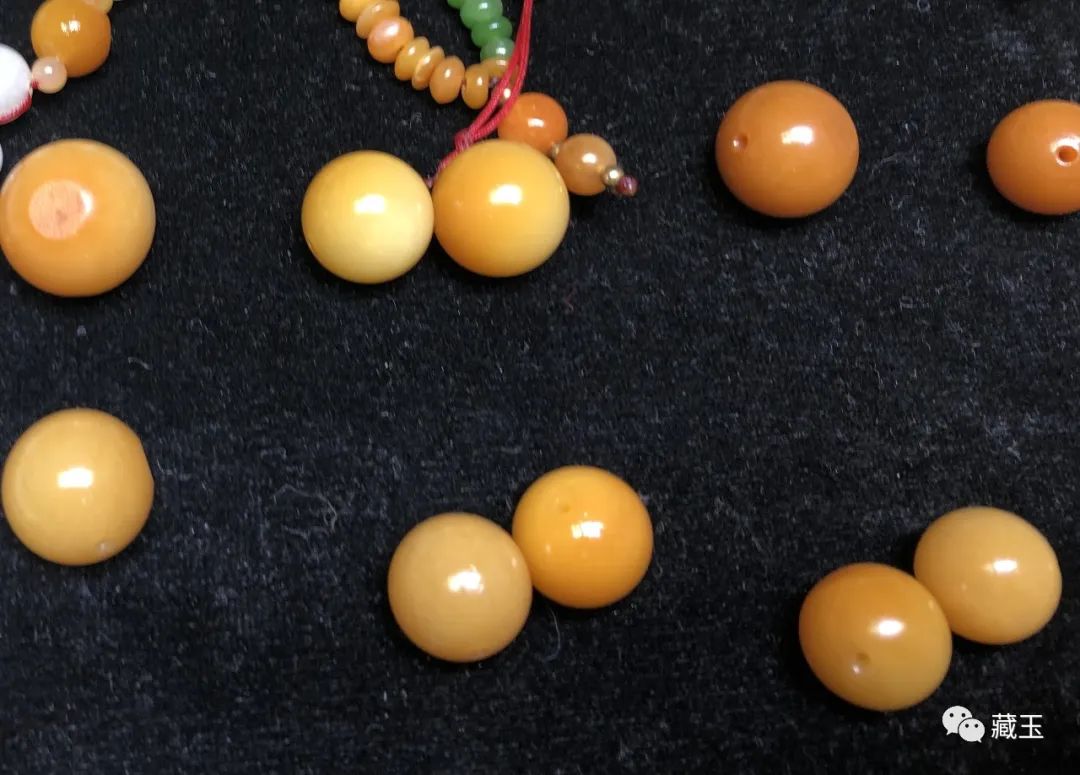 一颗珠子价值4000元,一颗珠子三十元