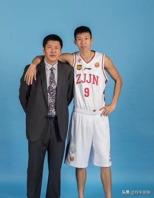 巩晓彬二儿子打球视频,男篮十大球星之巩晓彬