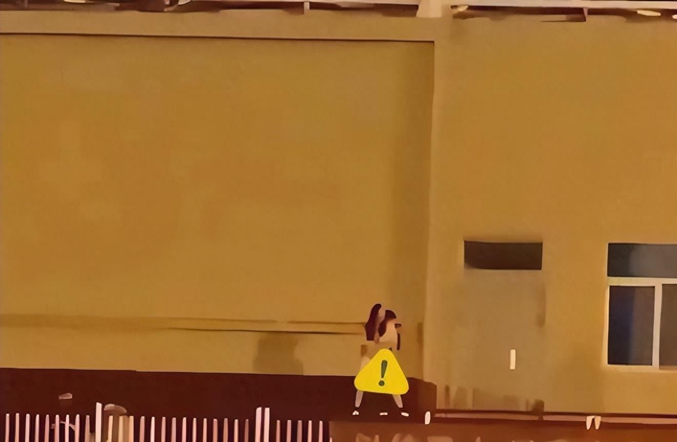 吃大瓜！西安某学院教官与女同学36秒不雅视频曝光！视频流出！