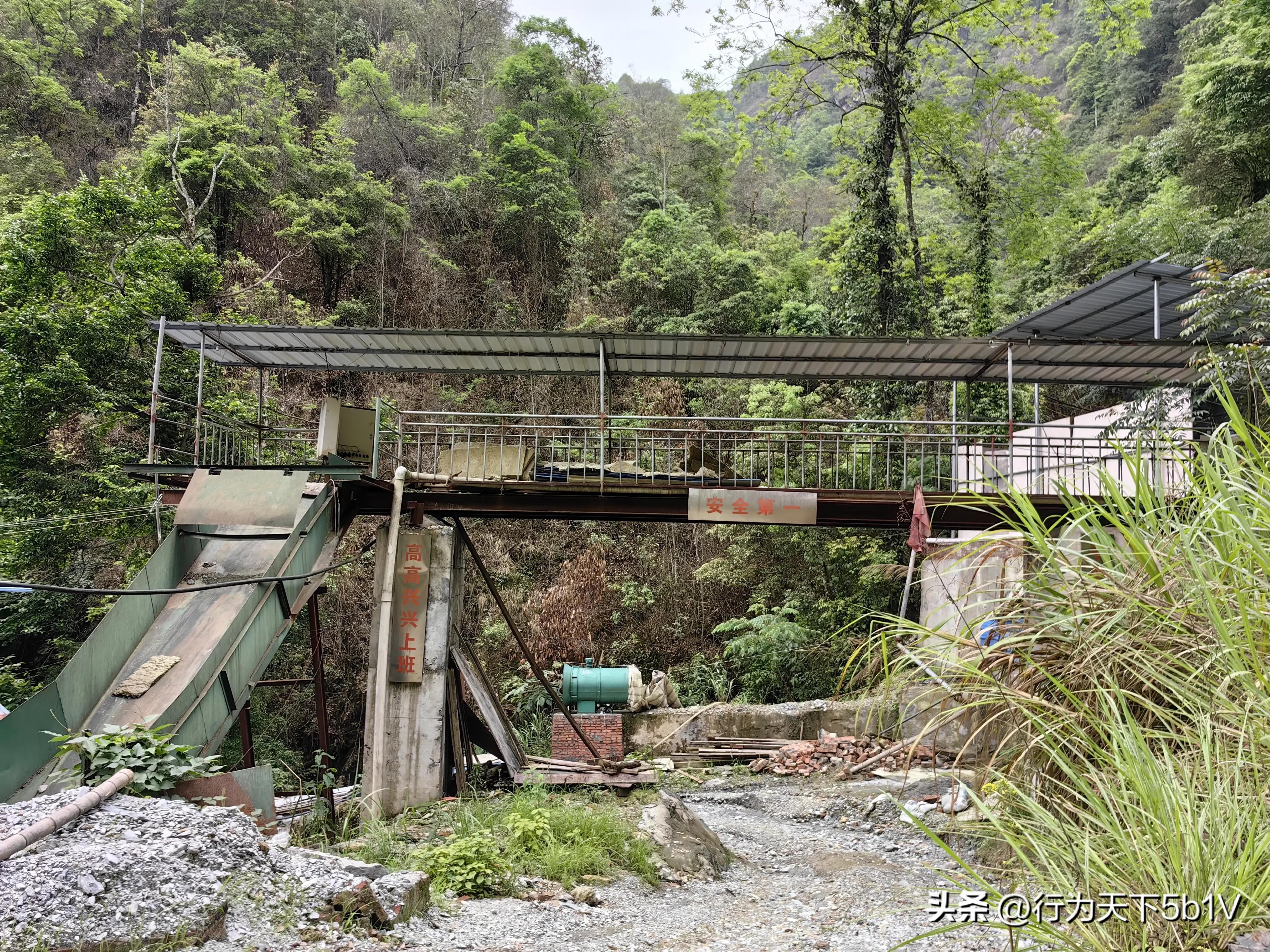 【探秘宛田红滩瀑布溯溪梦江吉翁瀑布】穿越花坪神秘风景线