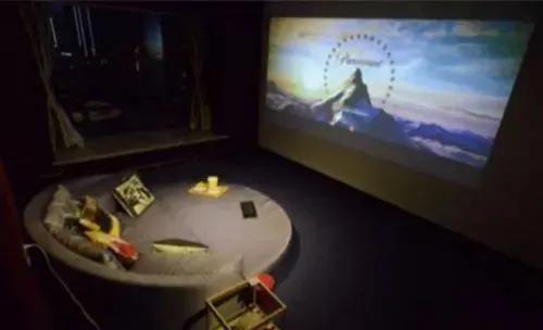 曝光“私密影院”内部全过程,看你喜欢的特殊服务,令人作呕