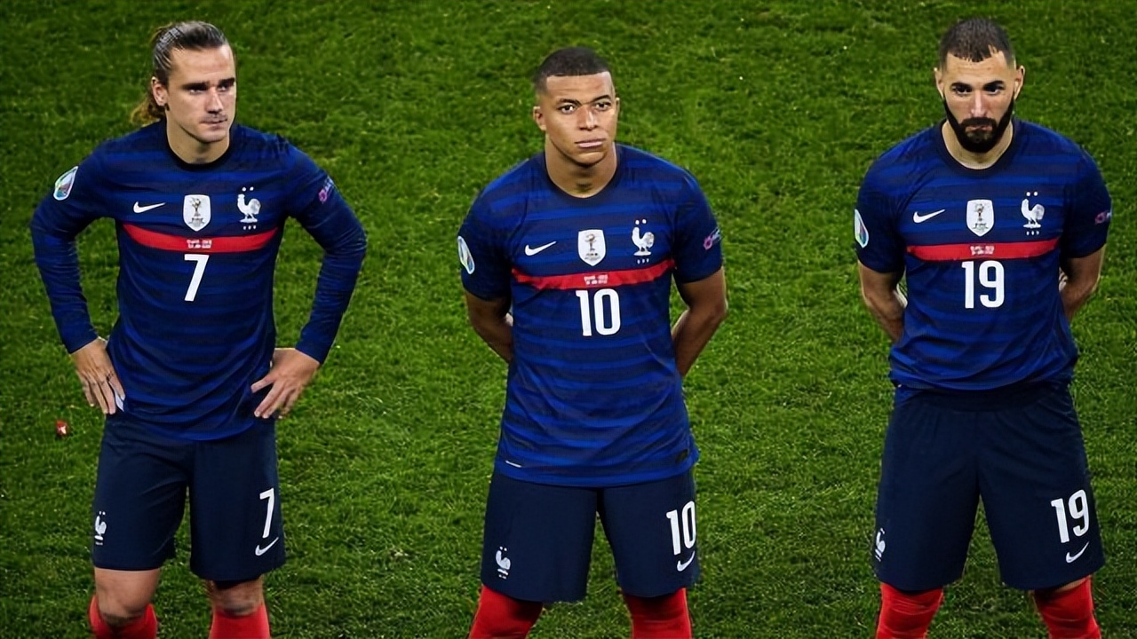 世界杯决赛德尚换人调整解析,德尚公布欧洲杯名单及队长