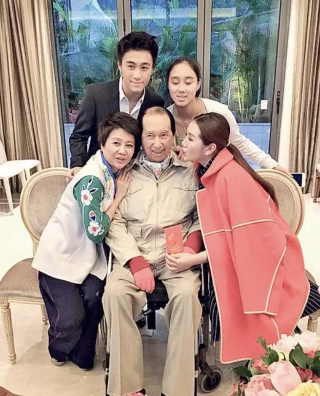 刘晓庆和张兰,张兰刘晓庆超级演说家