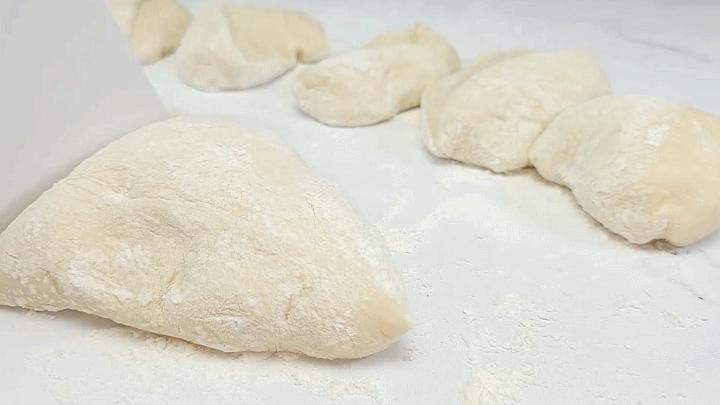 羊角面包的烘烤方法,羊角面包的正确方法和步骤