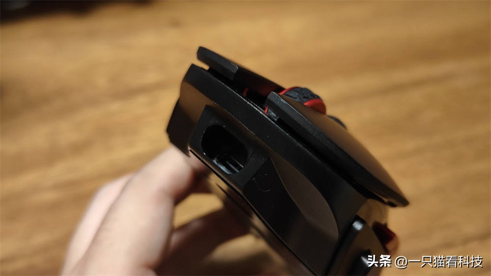 高颜值电竞鼠标雷柏vt960极速开箱,雷柏vt950无线游戏鼠标评测真香