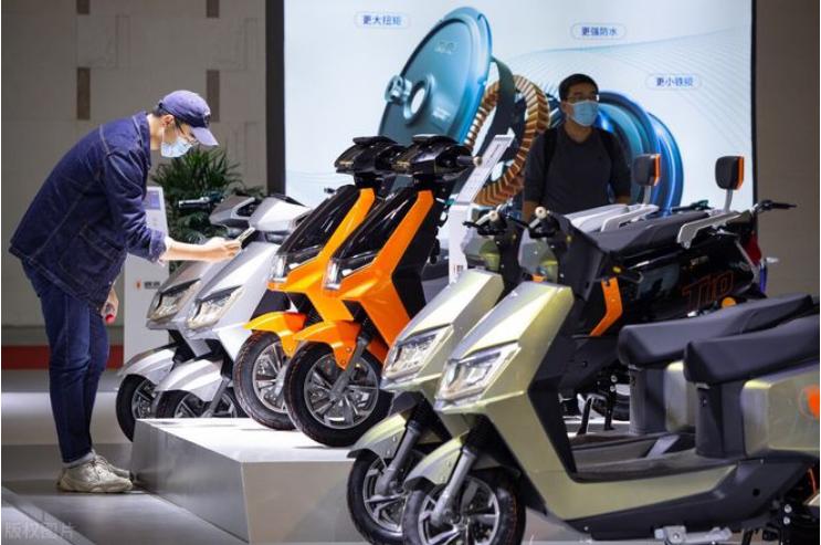 电动车整车和裸车哪个合适,电动车简易款好还是豪华款好