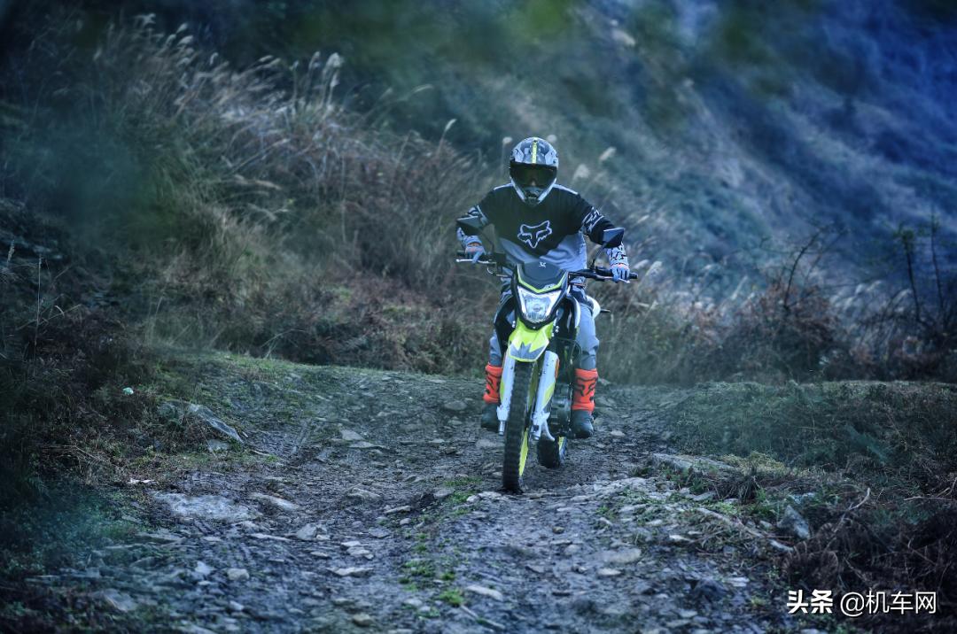 宗申摩托车250cc价格,可上牌宗申水冷250越野摩托车价格