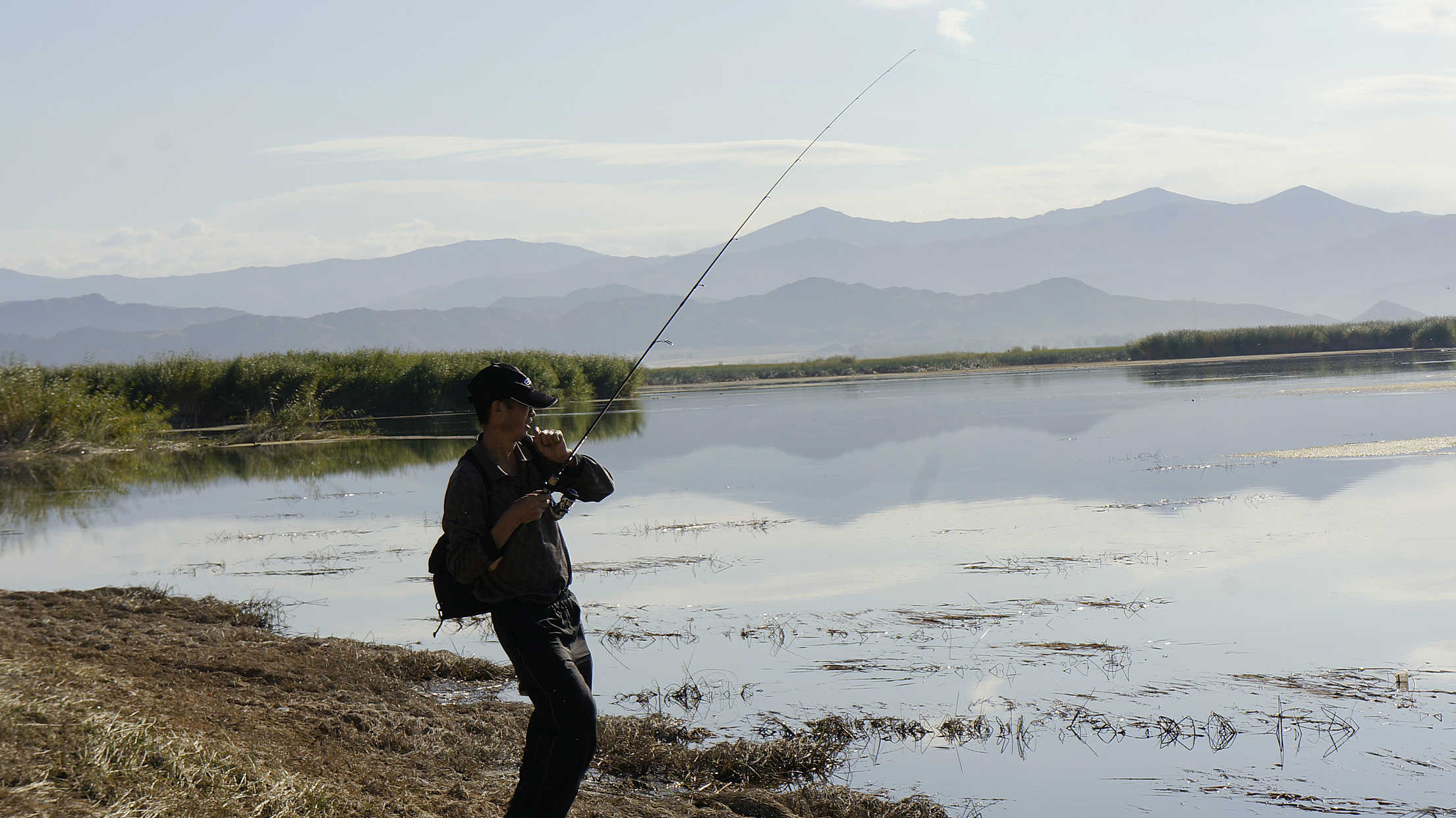 手竿穷三年路亚毁一生,少年不知国货好错把大牌当成宝