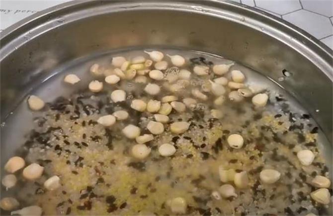 杂粮饭怎样煮不会粘锅,杂粮饭怎么煮才不伤胃