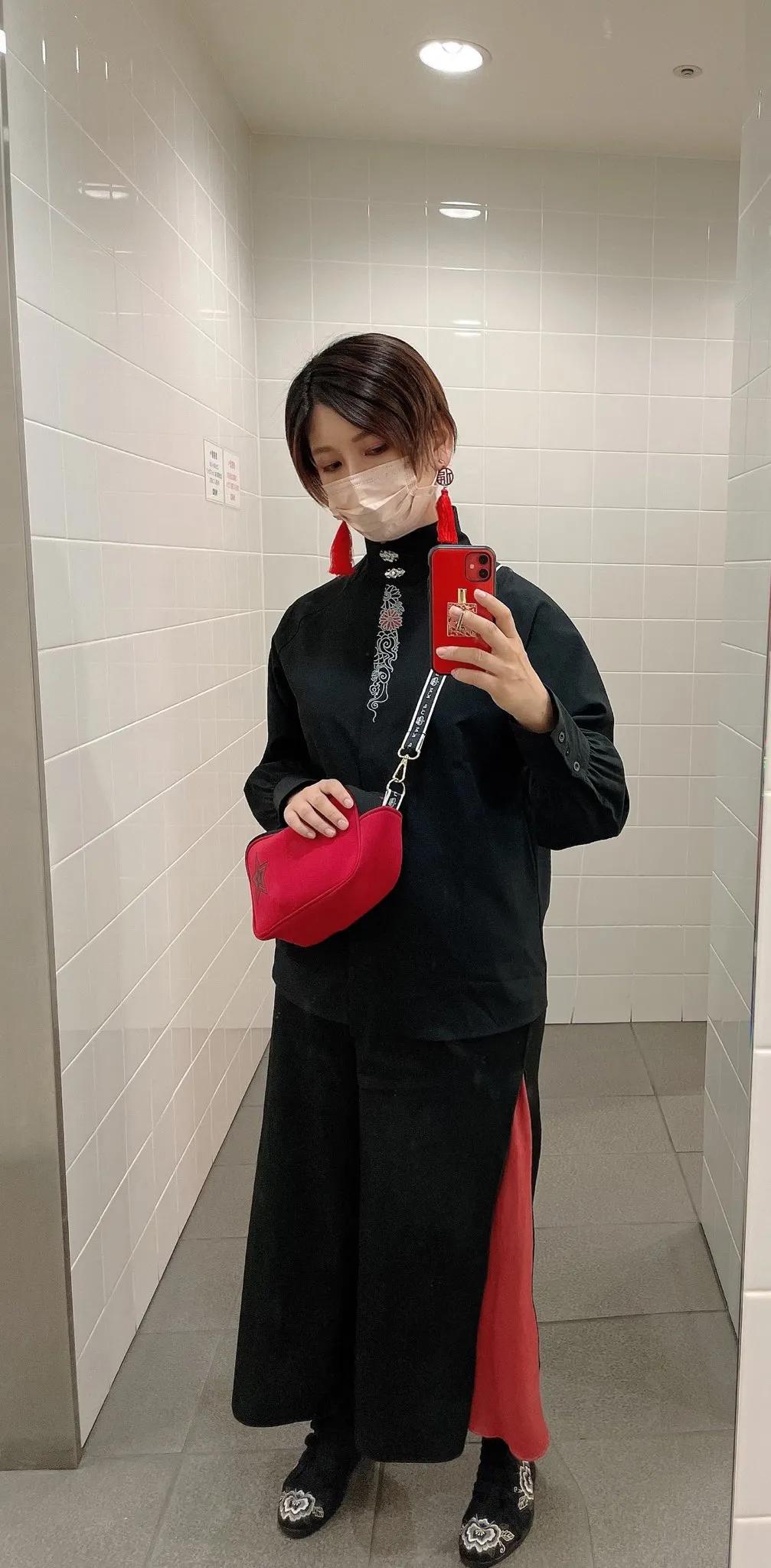 日本妹子迷上中国男明星,日本妹子迷上中国装