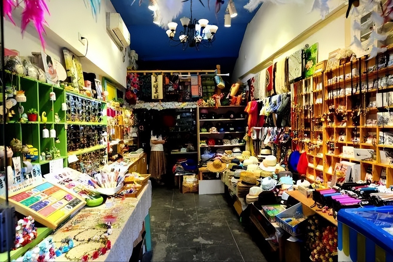 白手起家，进军地产业，“楼花”之父霍英东的传奇商业史