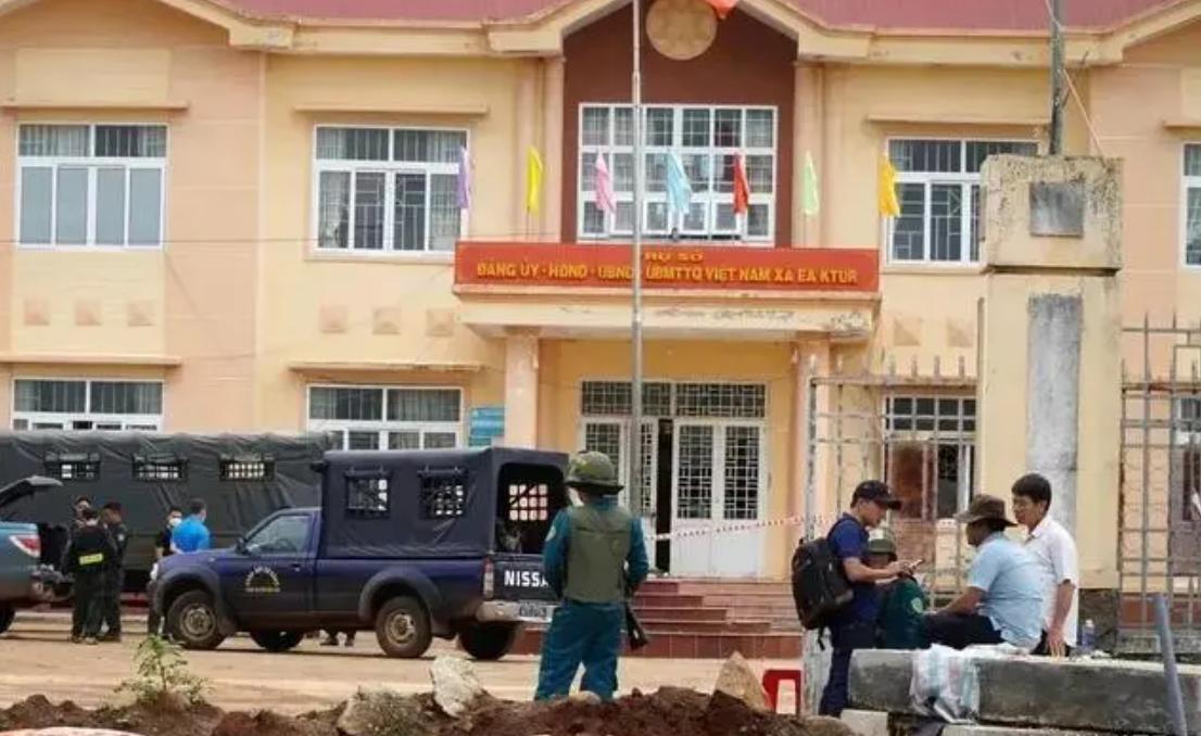 实锤了！越南恐怖袭击是美国人指使干的，这回访越的美航母尴尬了