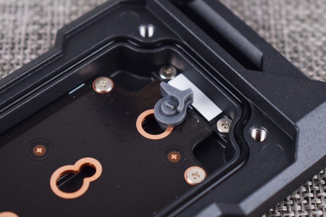 华硕tuf硬盘盒散热怎么样,华硕tuf铠甲固态硬盘盒