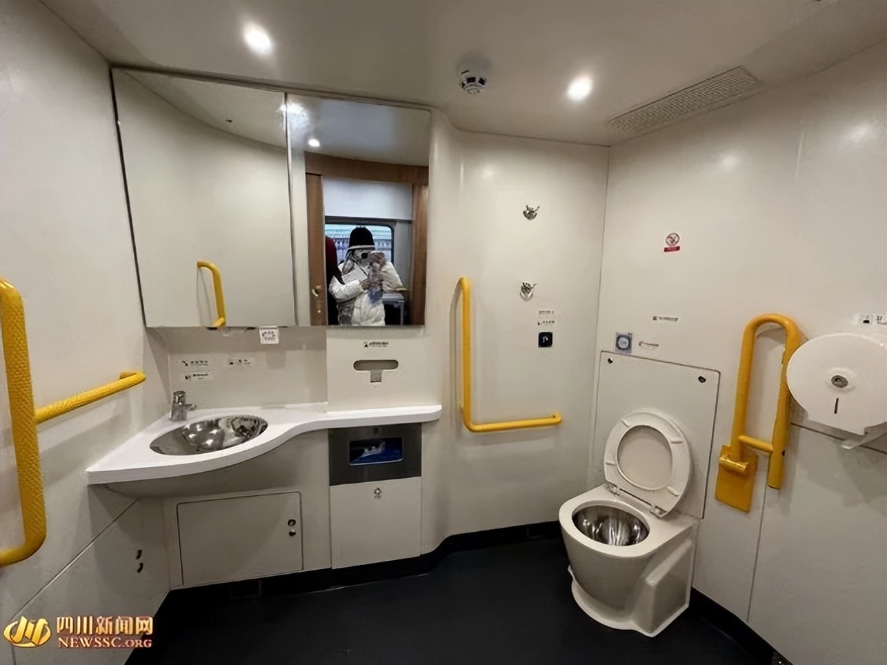 二等座最低264元，昆明⇌成都只需7小时！新成昆铁路12月26日全线贯通运营