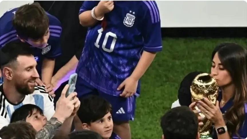 梅西与安东内拉就是童话故事,探寻梅西对安东内拉的真实感情