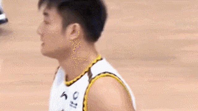 杨鸣什么失误被罚下场,杨鸣为什么不打球了