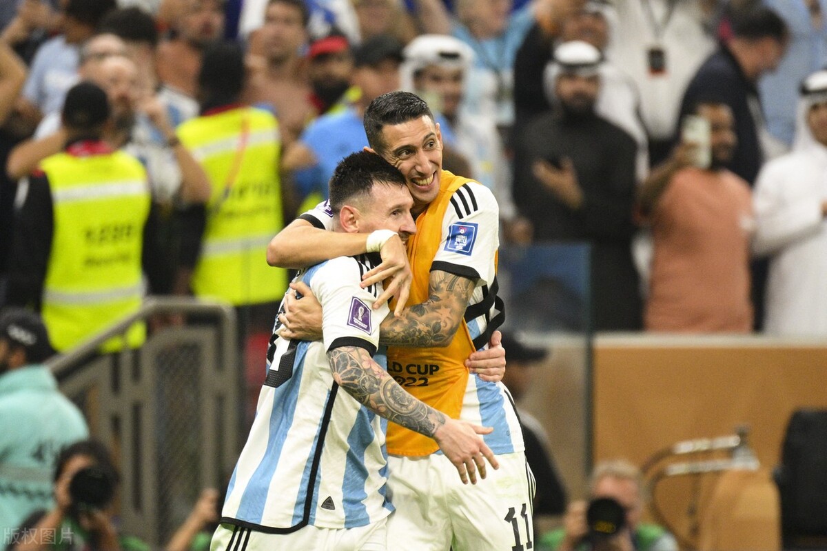 迪马利亚足球生涯,迪马利亚与国足