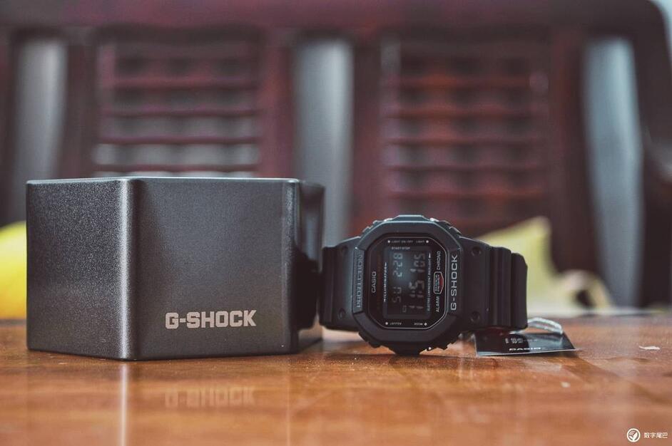 卡西欧g-shock女表试戴,卡西欧太阳能表g-shock时间调整