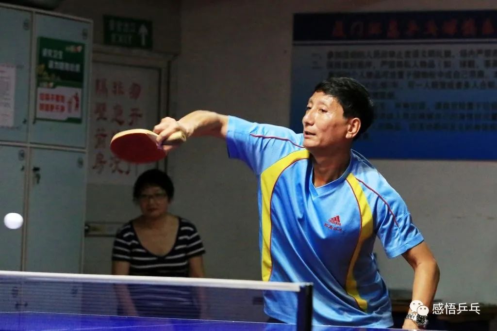 业余乒乓球横拍哪种打法容易入手,业余乒乓球实战讲解与分析