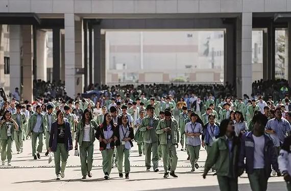 娣辨紓鎵撳伐浜虹殑鑷垜淇吇,娣辨紓鎵撳伐浜虹殑鎰熸偀