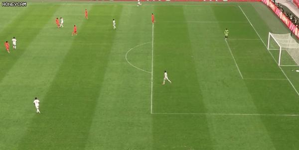 国足3:2绝杀越南武磊采访,国足前锋武磊林良铭