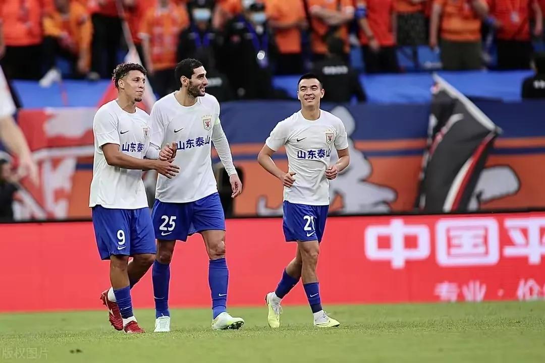 中超最新积分榜泰山,中超泰山4-2海牛夺4连胜