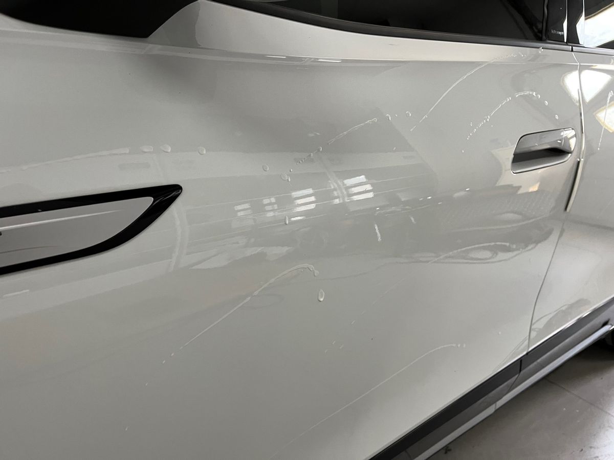 为什么汽车打蜡要把蜡擦掉,大众id6crozz需要保养吗