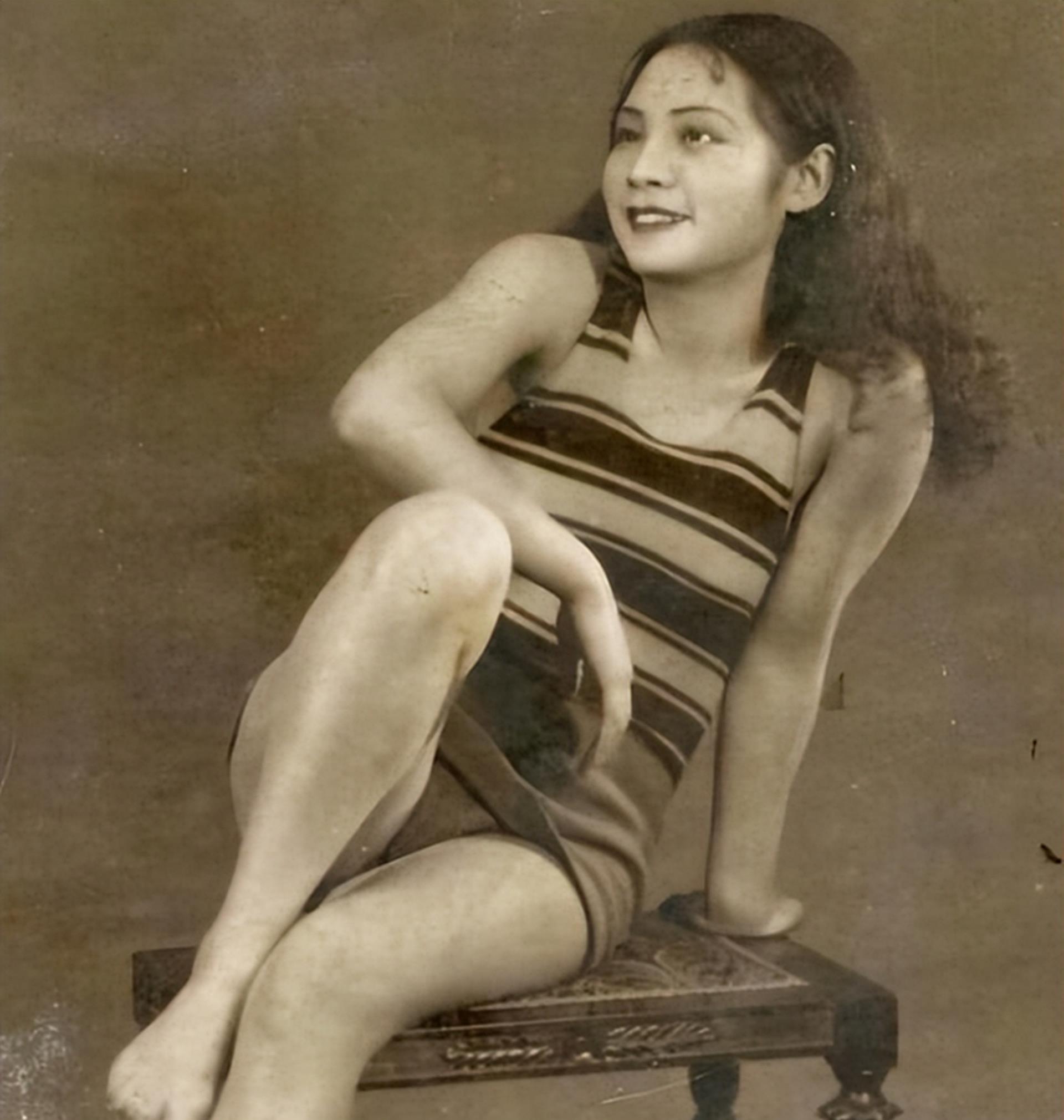 解胸生乳,探索民国女性自由之路