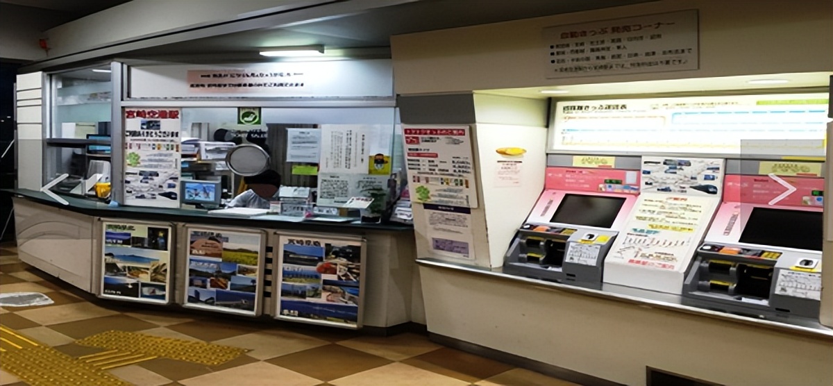 中国黄牛在日本街头被中国人袭击，黄牛购入100台iPhone可赚多少