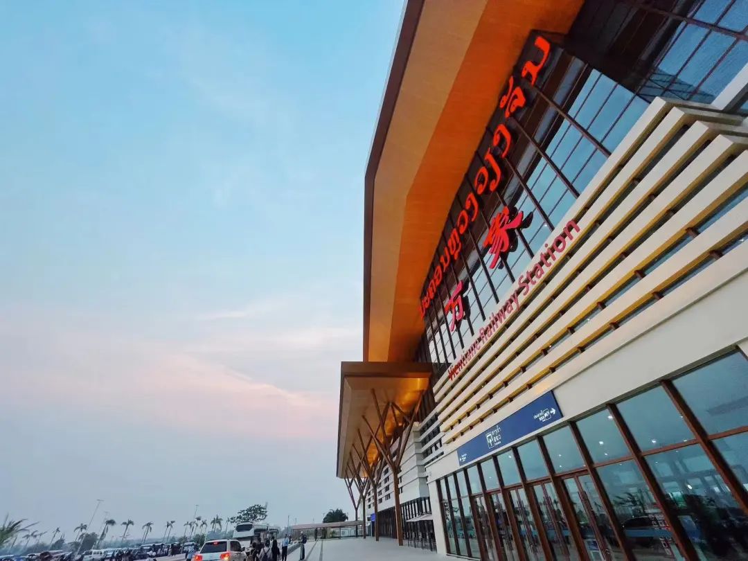 老挝的高铁到中国,中国发往老挝的列车