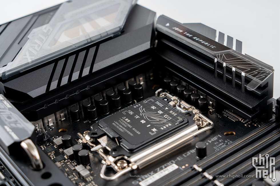 rog创世神装机视频,rog创世神细节