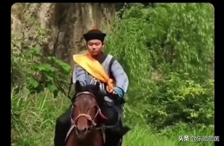 肾衰脚先知什么意思,孤肾的人肾不好有什么症状